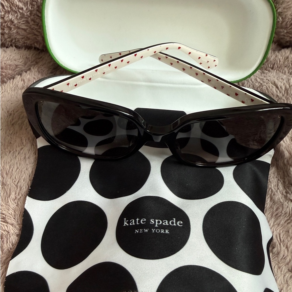 kate spade Black Cat-Eye Sunglasses with White Heart-Print Temples